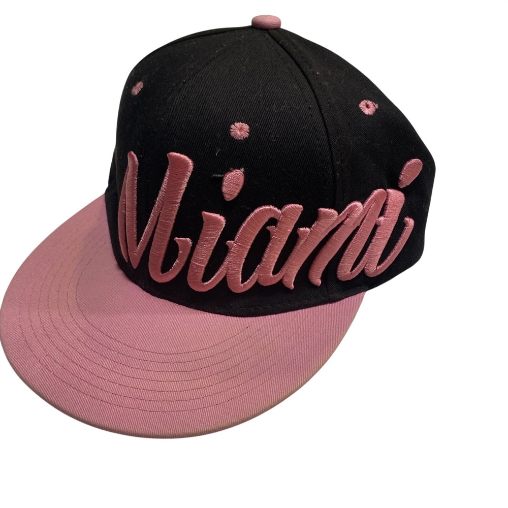 Cursed Miami Florida Cap Flat Bill Snapback Pink and black One Size
